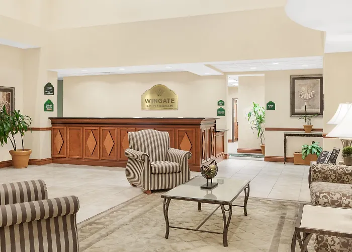 Wingate By Wyndham Airport Hotel Lafayette