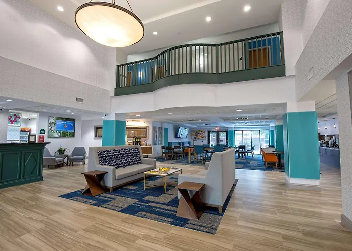 Wingate By Wyndham Airport Hotel Lafayette