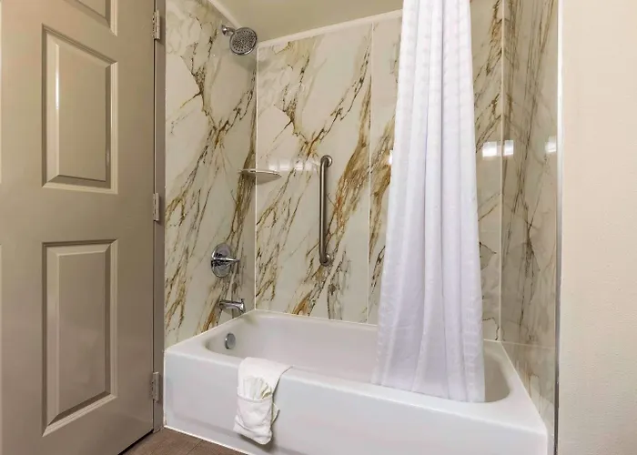 Hotel Wingate By Wyndham Airport Lafayette