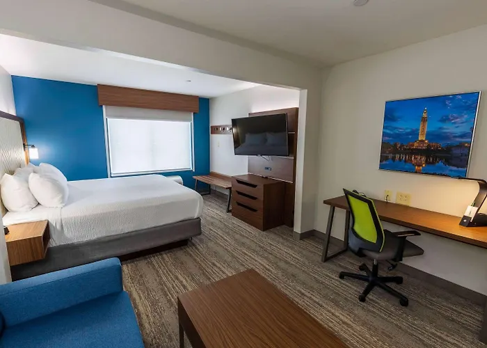 Wingate By Wyndham Airport Hotel 3*